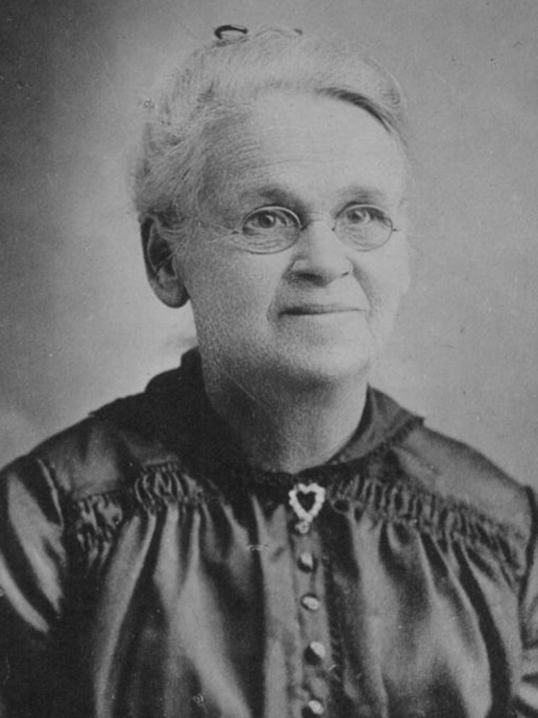 Ellen Julian (1854 - 1917) Profile
